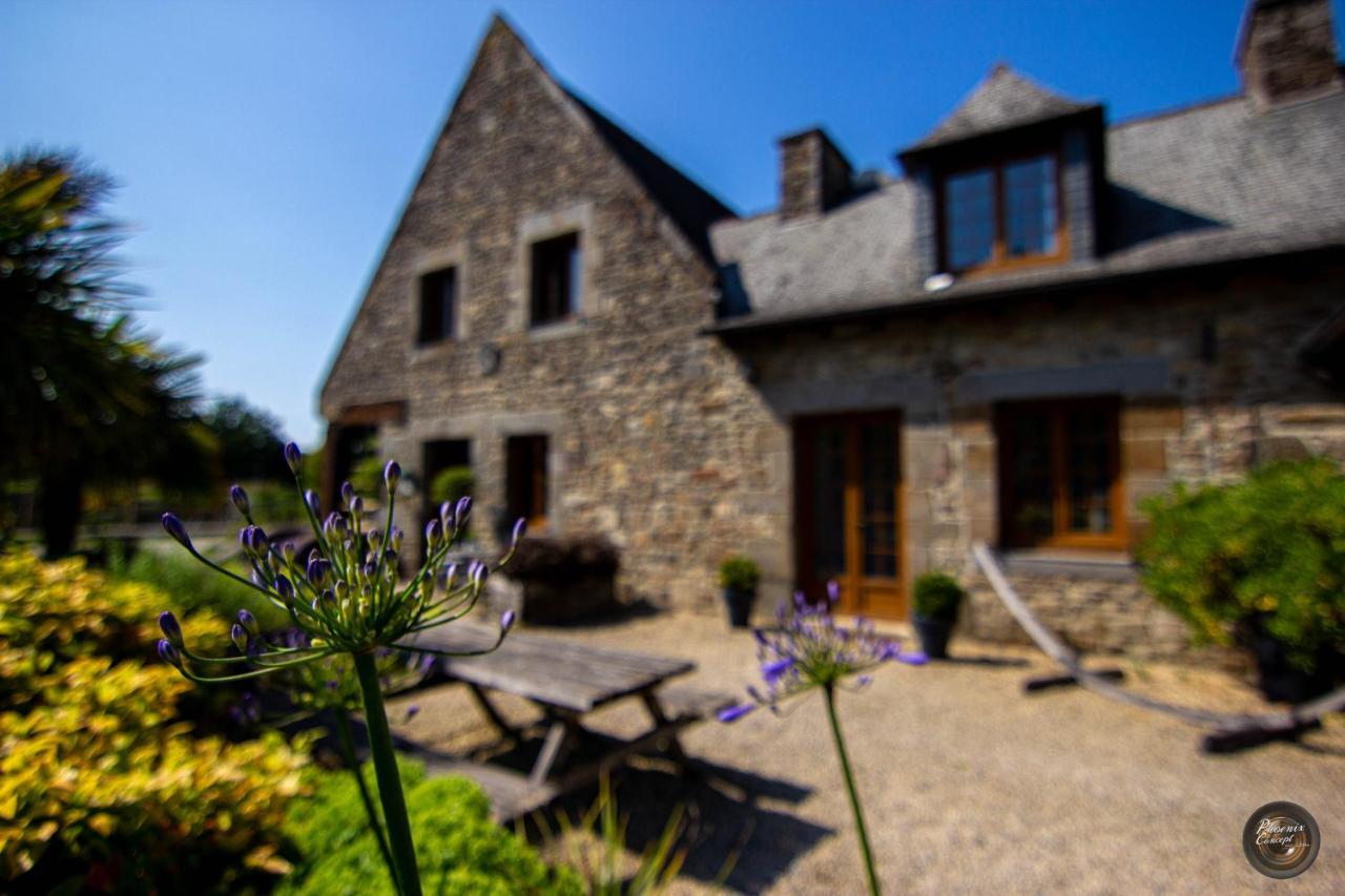 Le Petit Moulin Du Rouvre 호텔 Saint-Pierre-de-Plesguen 외부 사진
